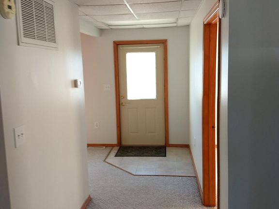 4th image of 503 N Main St