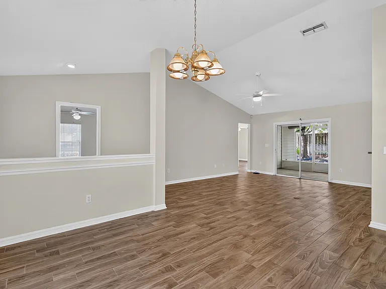 8038 SW 67th Rd — Photo 15
