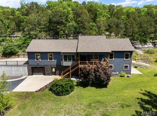 7 Seclusion Woods, Festus, MO 63028