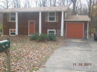 447 Keeney Dr, Saint Charles, MO