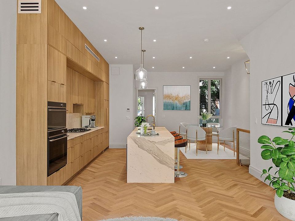 2nd image of 257 Hancock St