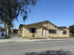 7498 Tamarind Ave, Fontana, CA 92336