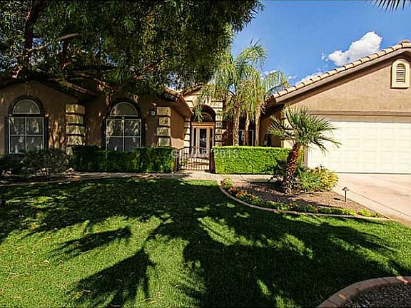 3rd image of 8674 Procyon St