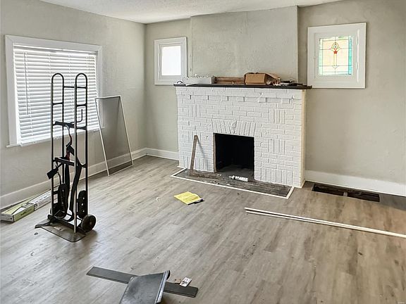 5th image of 6239 Evergreen Blvd