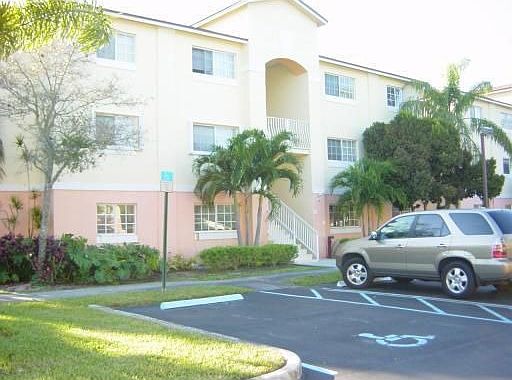 1st image of 3610 N 56th Ave APT 212