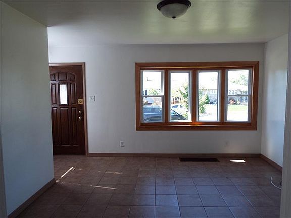 4th image of 5613 Baring Ave