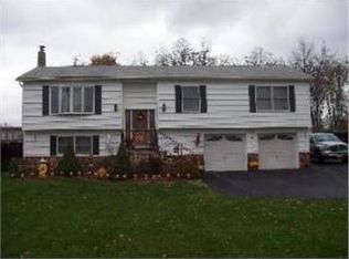 25 Middlebush Rd, Wappingers Falls, NY 12590