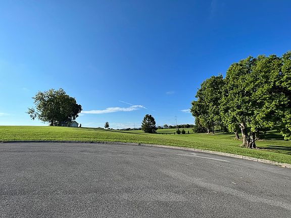 5th image of Fair Meadows Dr