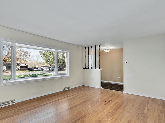 2nd image of 4N081 Kenwood Ave