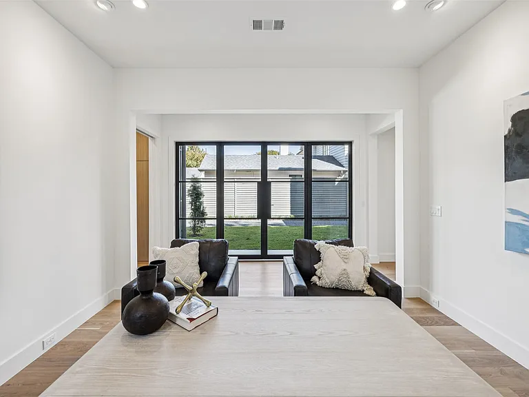 6833 Northridge Dr — Photo 7
