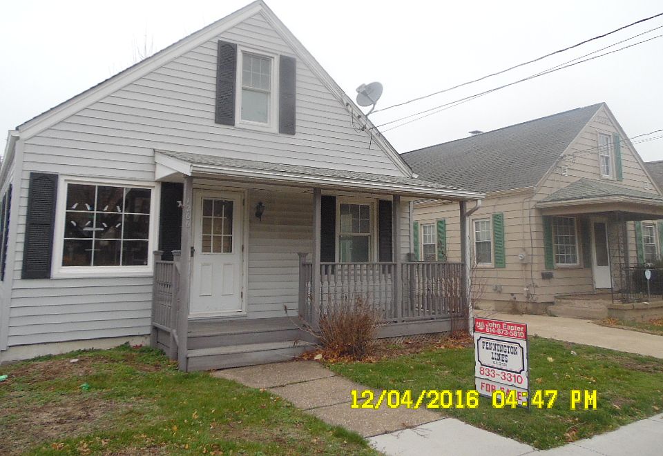 1st image of 1266 E 28th St