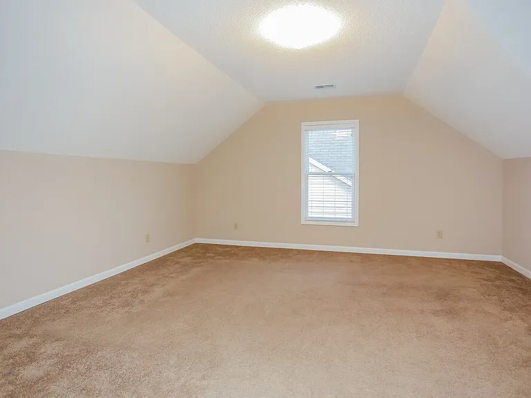 10198 Woodland Hills Dr — Photo 21
