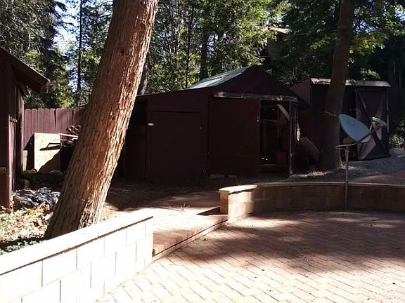 2nd image of 5993 Pine Ave