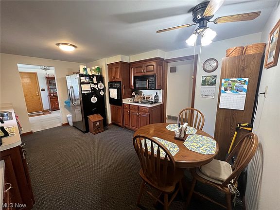 4th image of 209 S McKinley Ave