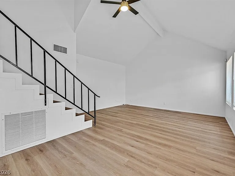 4474 Buena Vista Dr — Photo 5