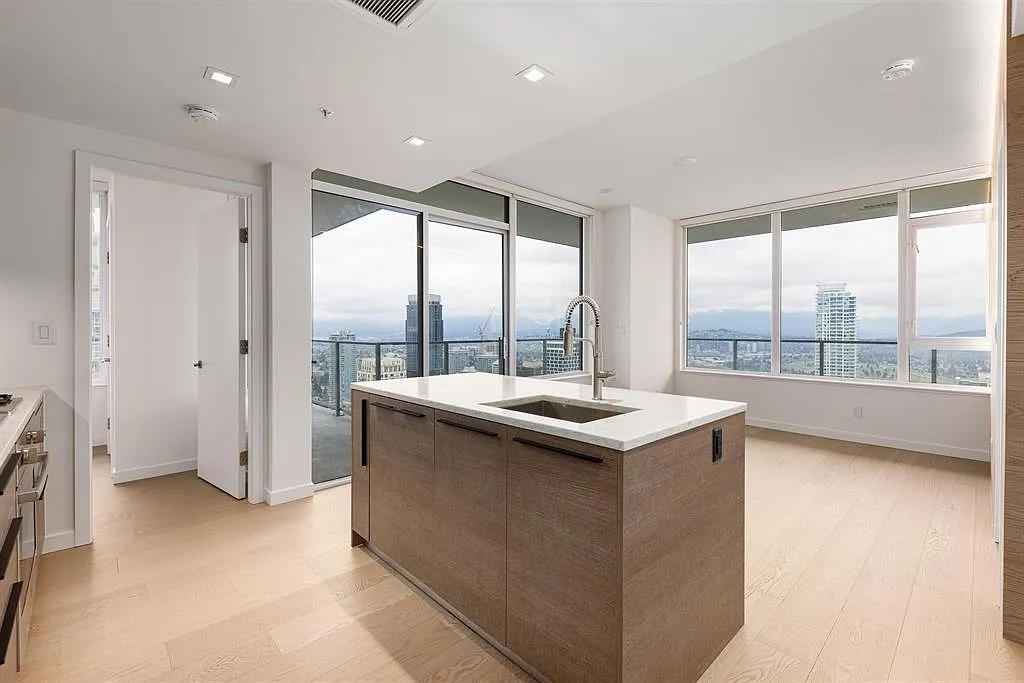 2 bed, 775 sqft, $2,900 — Photo 1