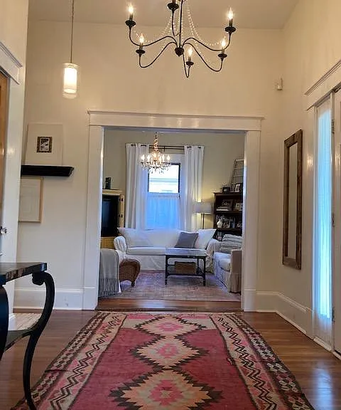 1059 Oak St SW — Photo 8