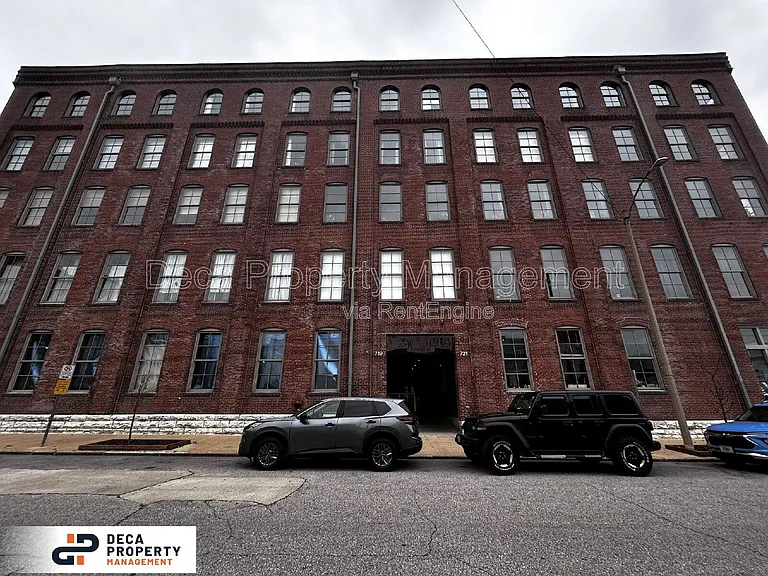 721 N 17th St #204 — Photo 1