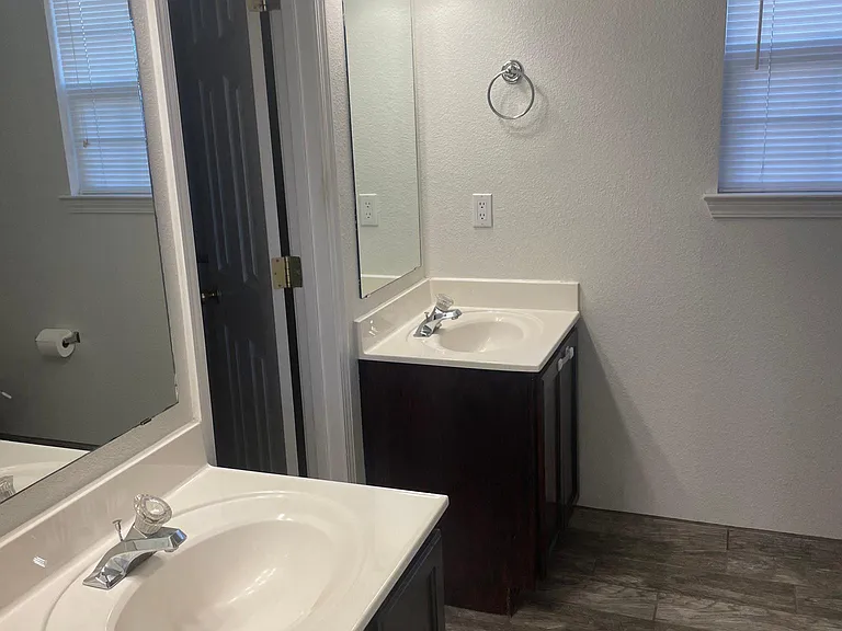 6405 Tauton Rd NW — Photo 11