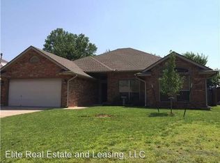 608 Fox Hunt Ln, Edmond, OK 73003