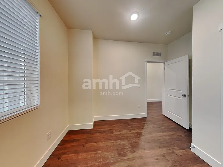 3112 N Vigo Ave — Photo 8