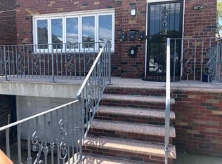 14738 18th Ave #1, Whitestone, NY 11357