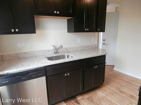 5th image of 4747 N Troy St APT 1W