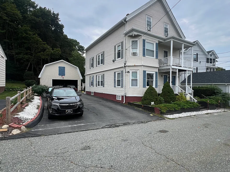 19 Breault Ave #2