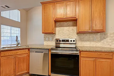 4567 Woodsboro Ln — Photo 8