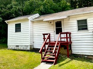 862 Iron Ridge Rd APT K, Spring Grove, PA 17362