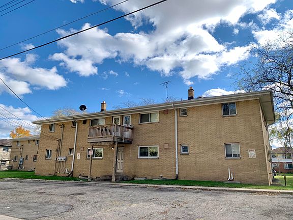 4th image of 8200 W Villard Ave #8212