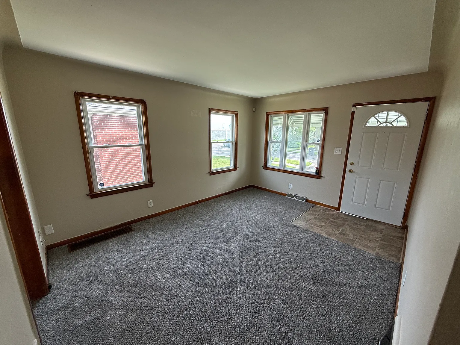 3629 Wersell Ave — Photo 2