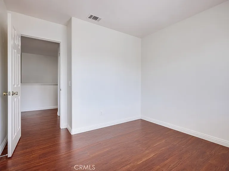 321 Riley Ct — Photo 43