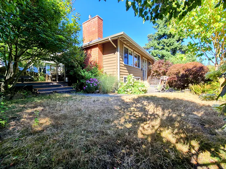 6200 24th Ave NE #1 — Photo 18