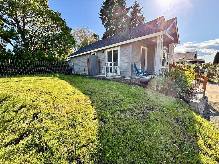 8203 NE 25th Ave #B — Photo 32