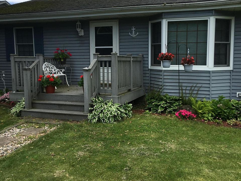 1st image of 60904 N Lakeshore Dr