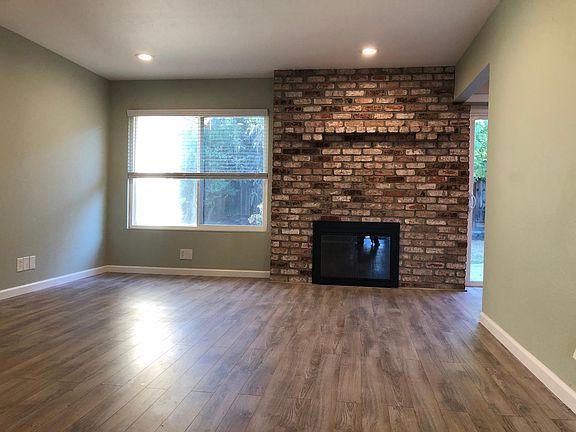 3rd image of 582 Tuscarora Dr