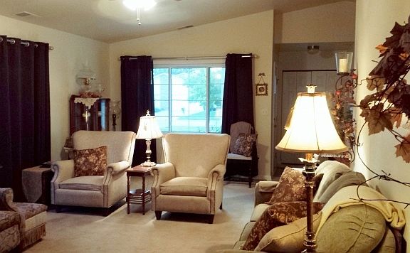 2nd image of 1715 Dogwood Dr