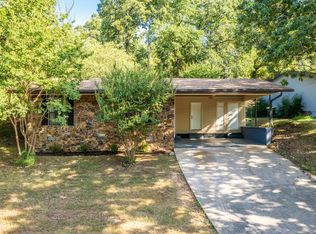 1906 Broken Arrow Dr, N Little Rock, AR 72118