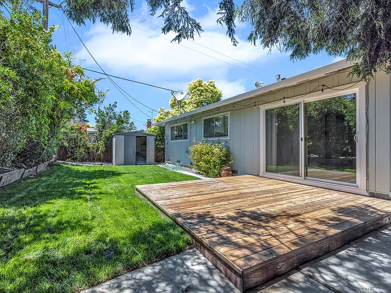 761 San Carlos Ave — Photo 30