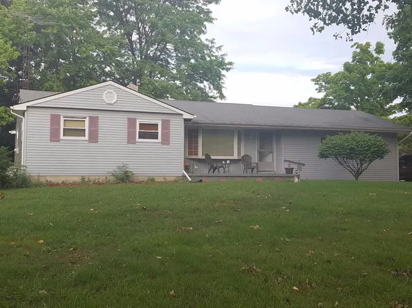 1394 Hillside Dr, Flint, MI 48532
