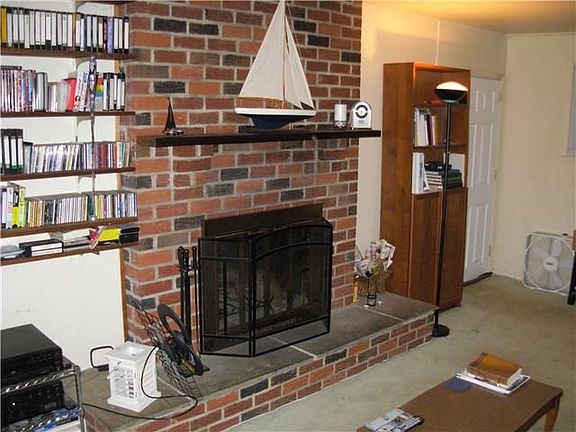 5th image of 3325 N Rockfield Dr