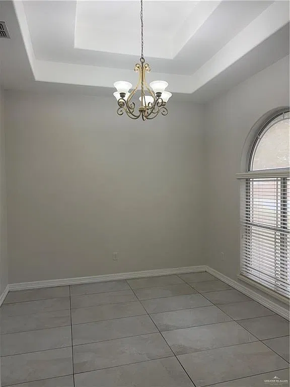 4 bed, 3.0 bath, 2187 sqft, $3,300 — Photo 3