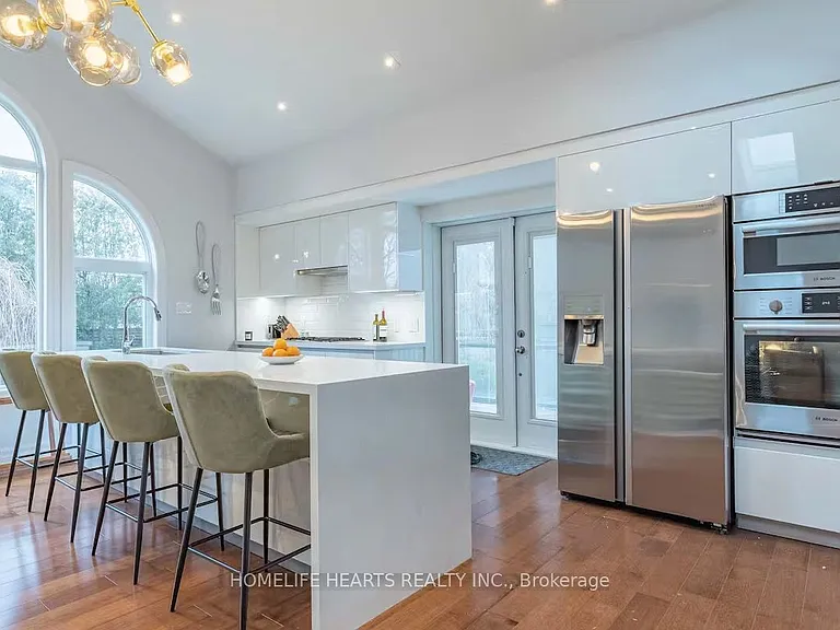 730 Drury Ln — Photo 10