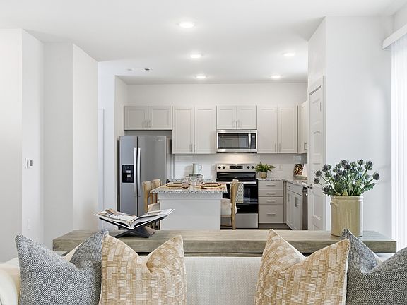 YardHomes Spring West