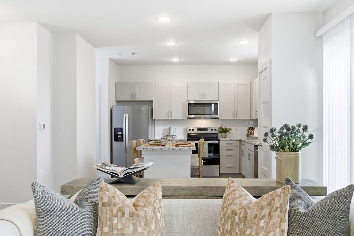 YardHomes Spring West