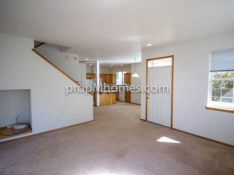 15045 SE Elm Park Dr — Photo 6