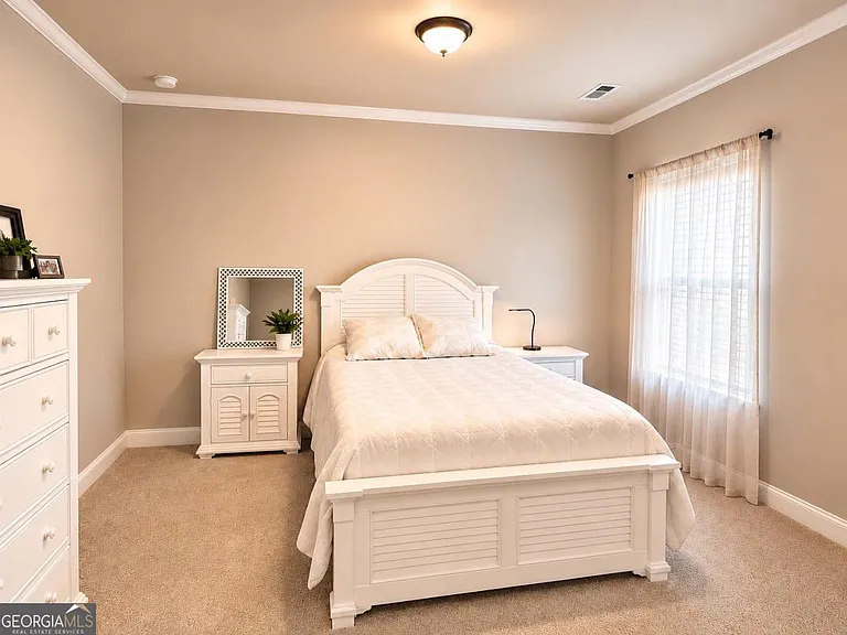 543 Calgary Downs Dr — Photo 8
