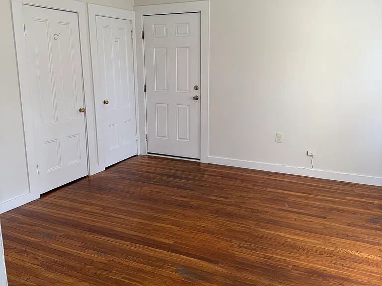 13 Magnolia Ave #1R — Photo 7