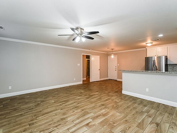 5th image of 10540 Wild Oak Dr